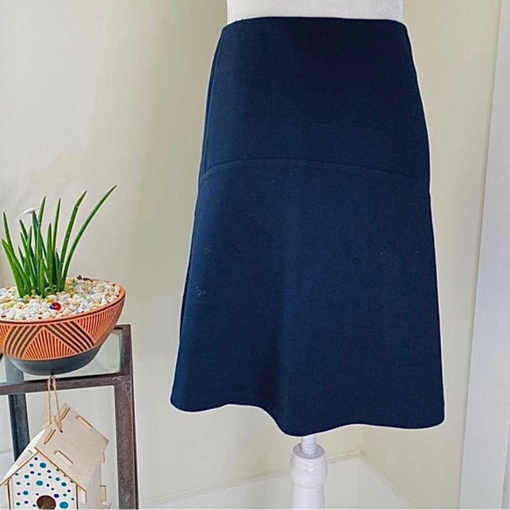 VINCE CAMUTO Navy Flare A-line Skirt (size 10)